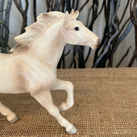 Vintage Ceramic White Horse - Picture 6 of 9